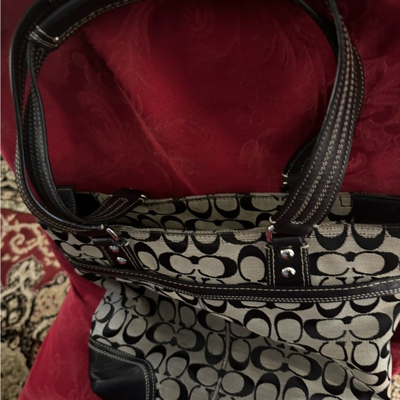 Coach Shoulder Bag Good Condition #3973 - Picture 9 of 12